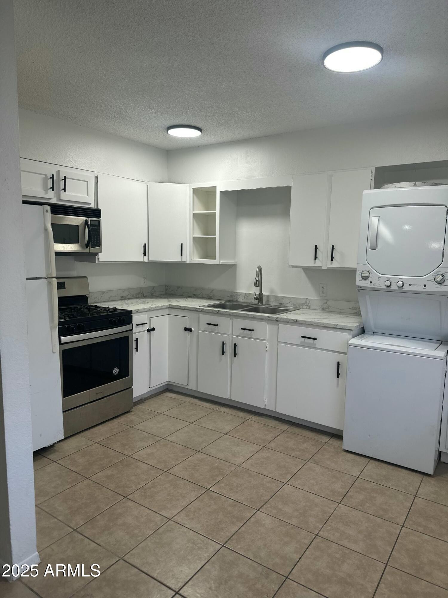 2525 N 52nd Street Apt 6