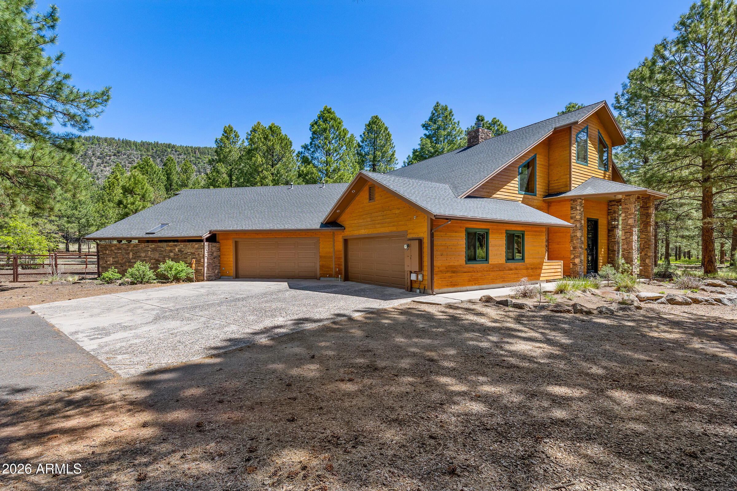 763 E FLAT ROCK Ridge