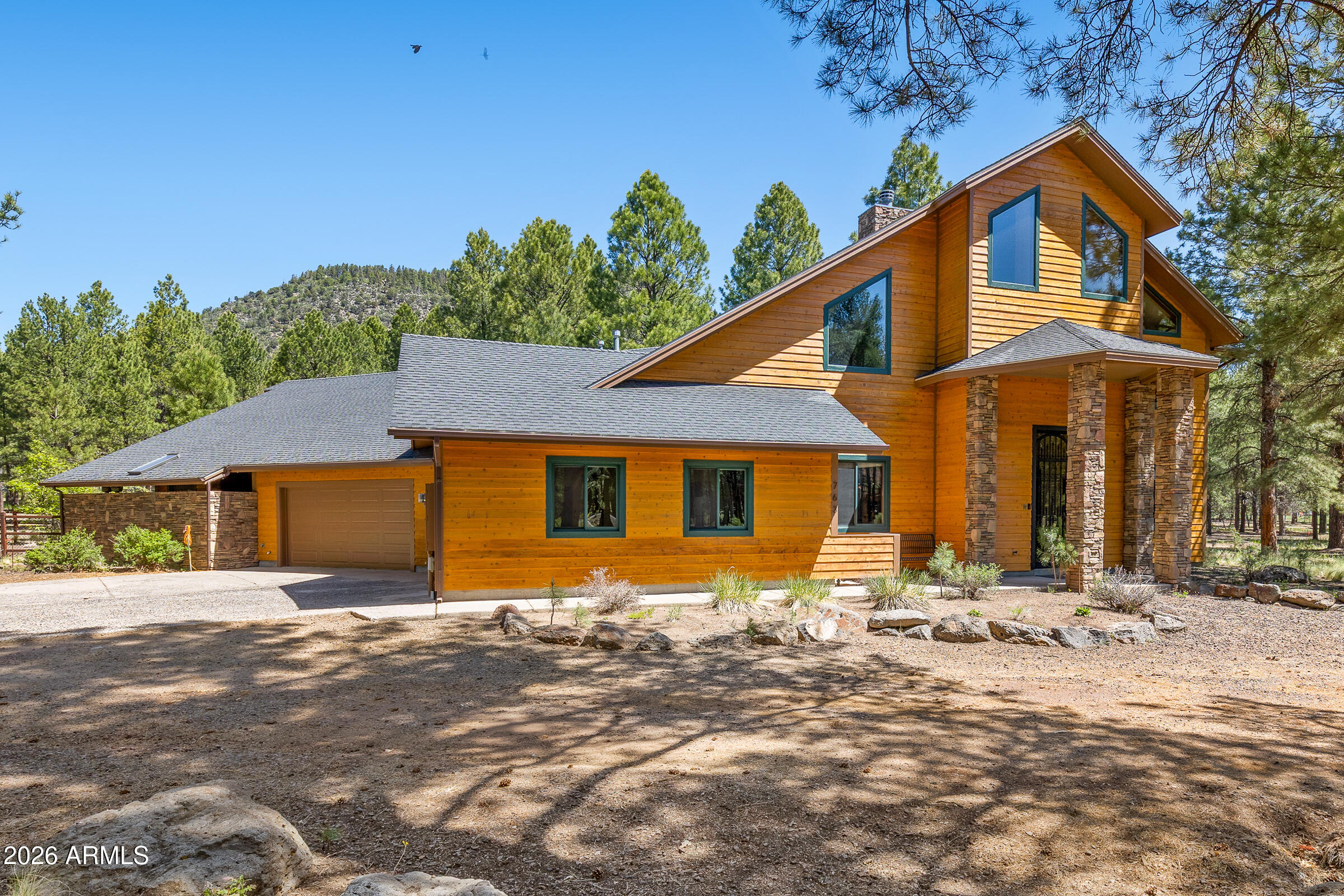 763 E FLAT ROCK Ridge