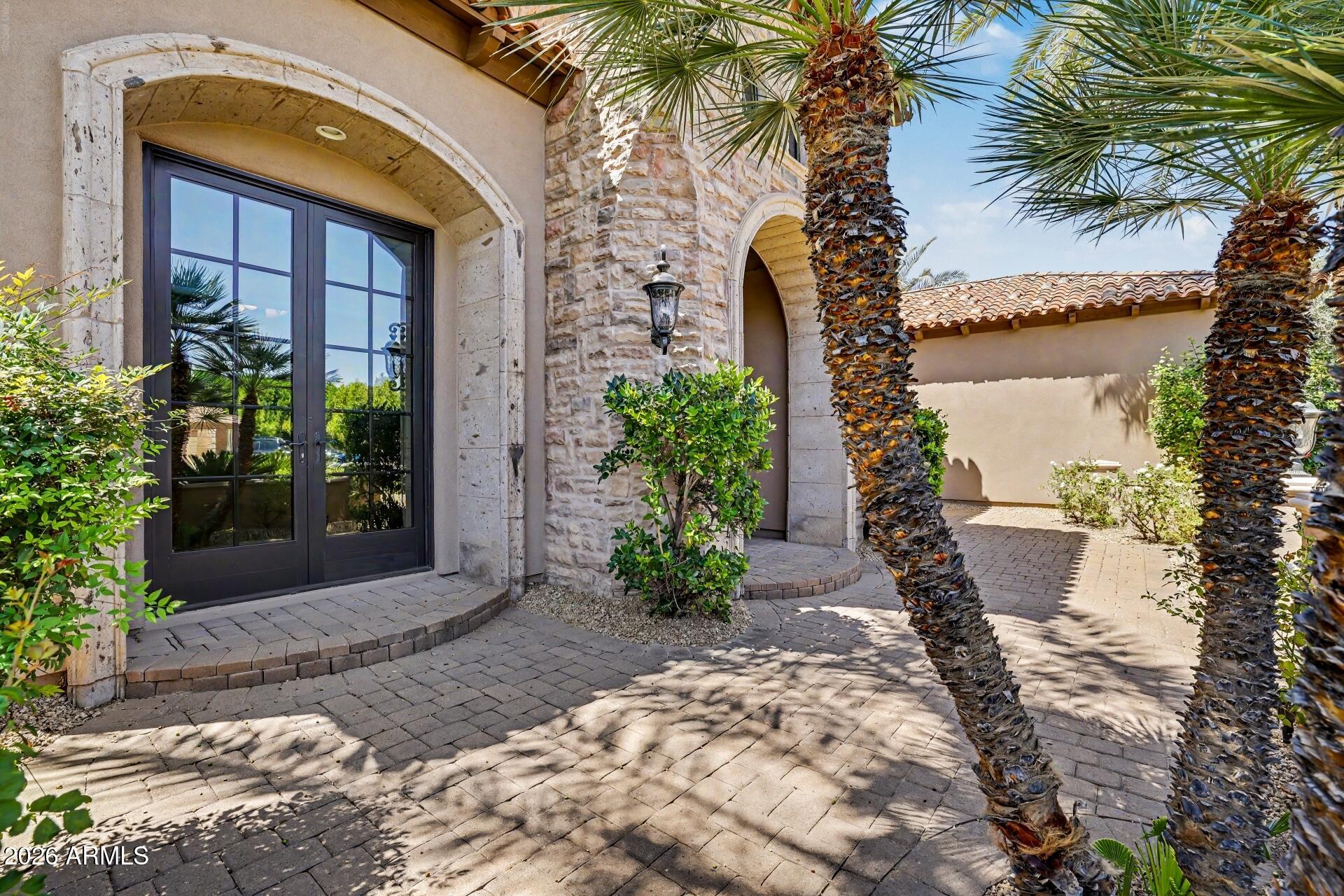 VISTA ESTANCIA - Residential