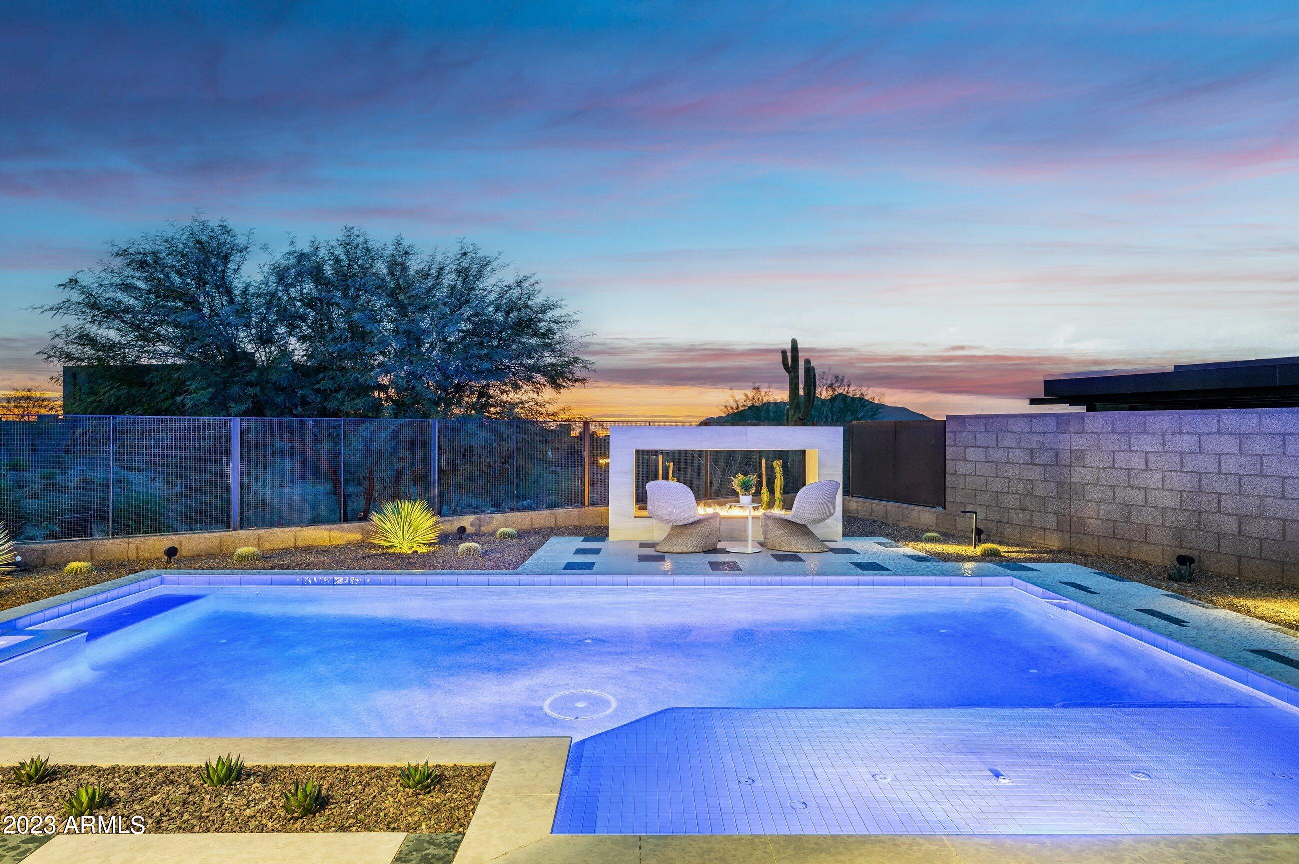 DESERT MOUNTAIN - Residential