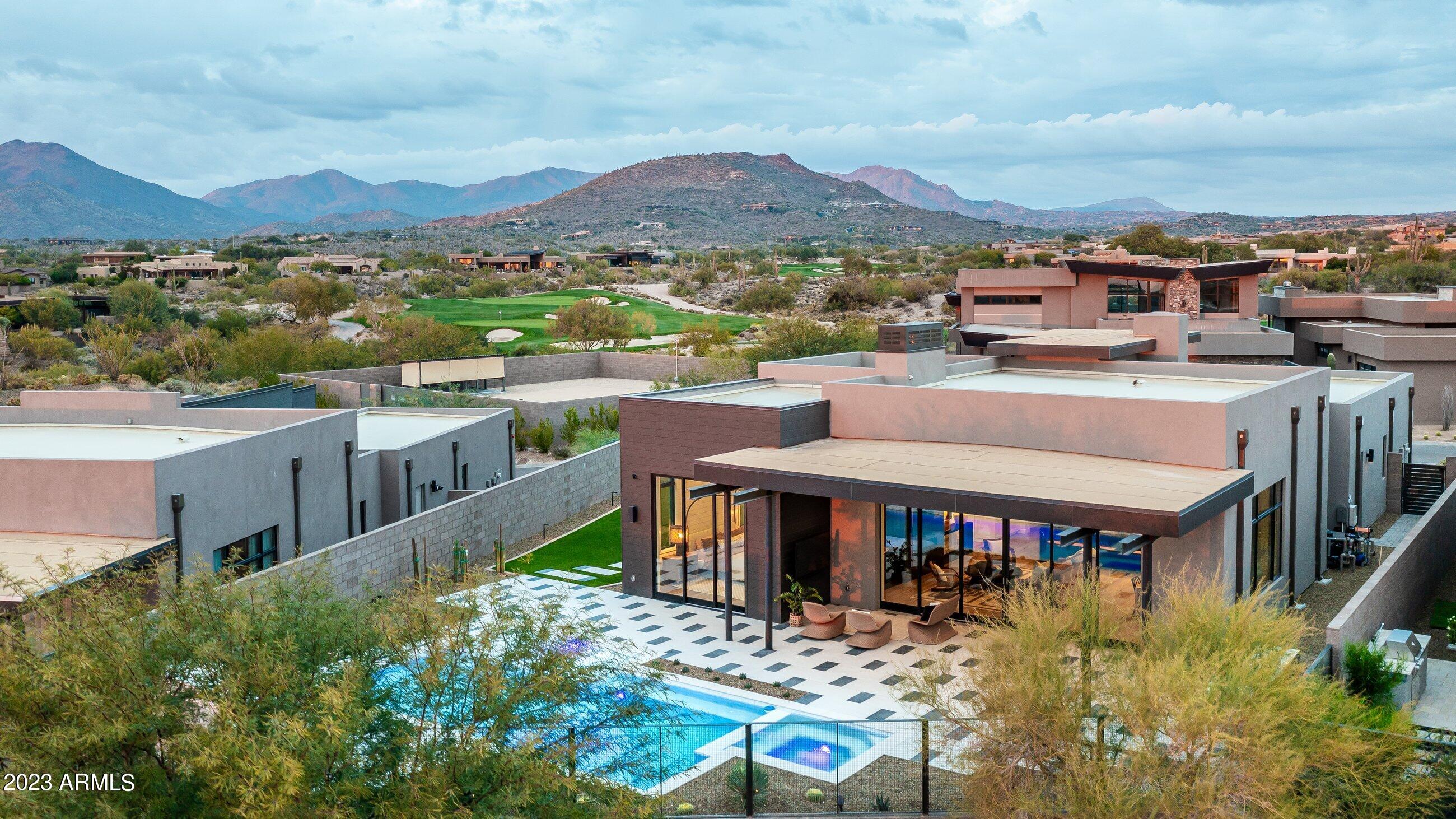 DESERT MOUNTAIN - Residential
