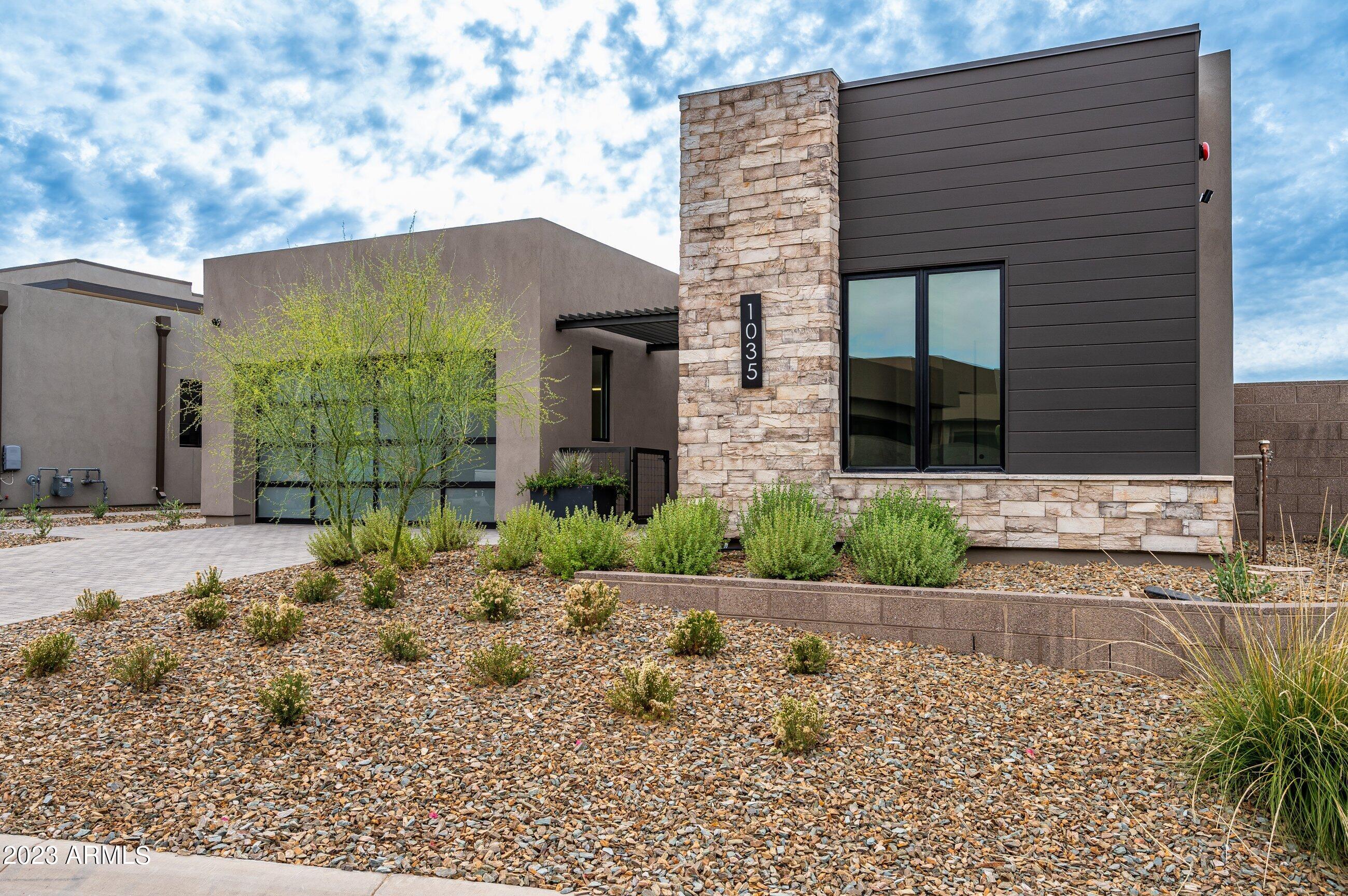 DESERT MOUNTAIN - Residential