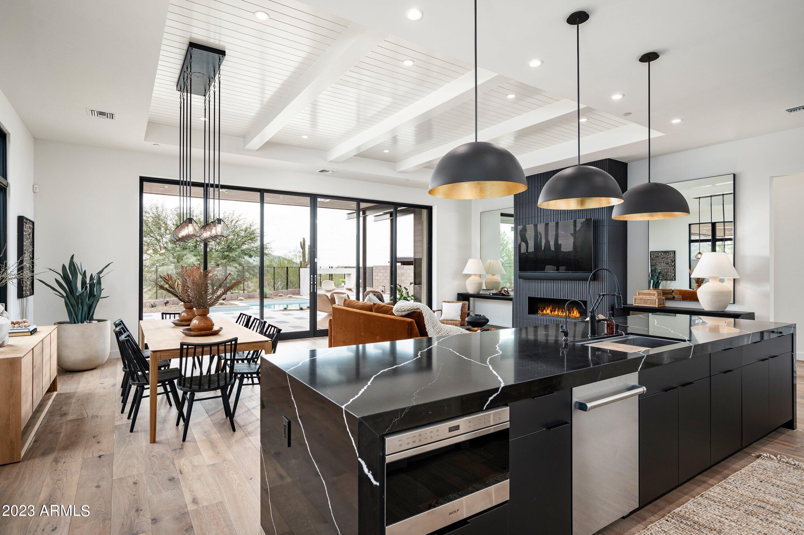 DESERT MOUNTAIN - Residential