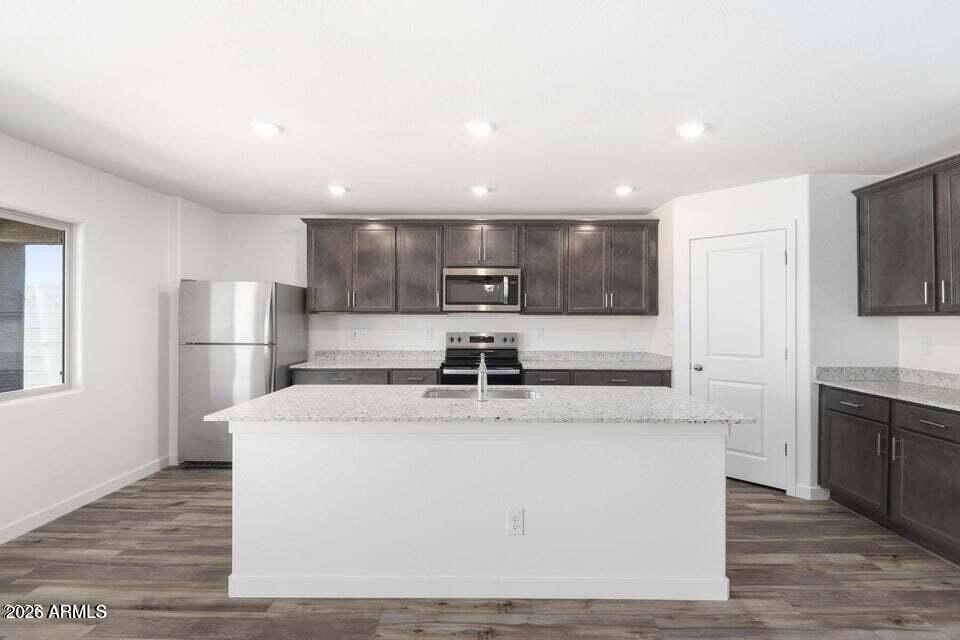 1074 W WEST VIRGINIA Avenue