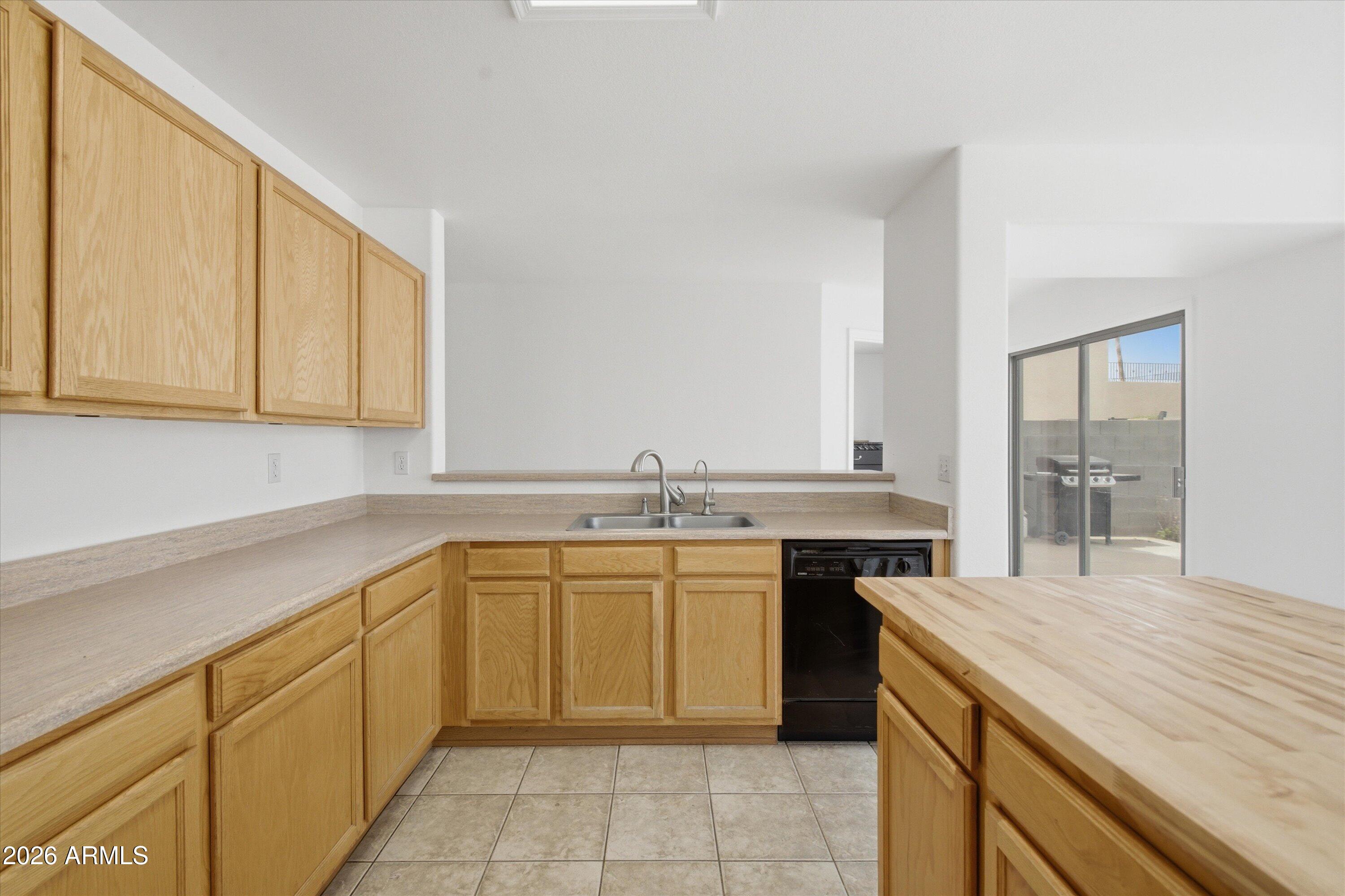 304 S CANFIELD --