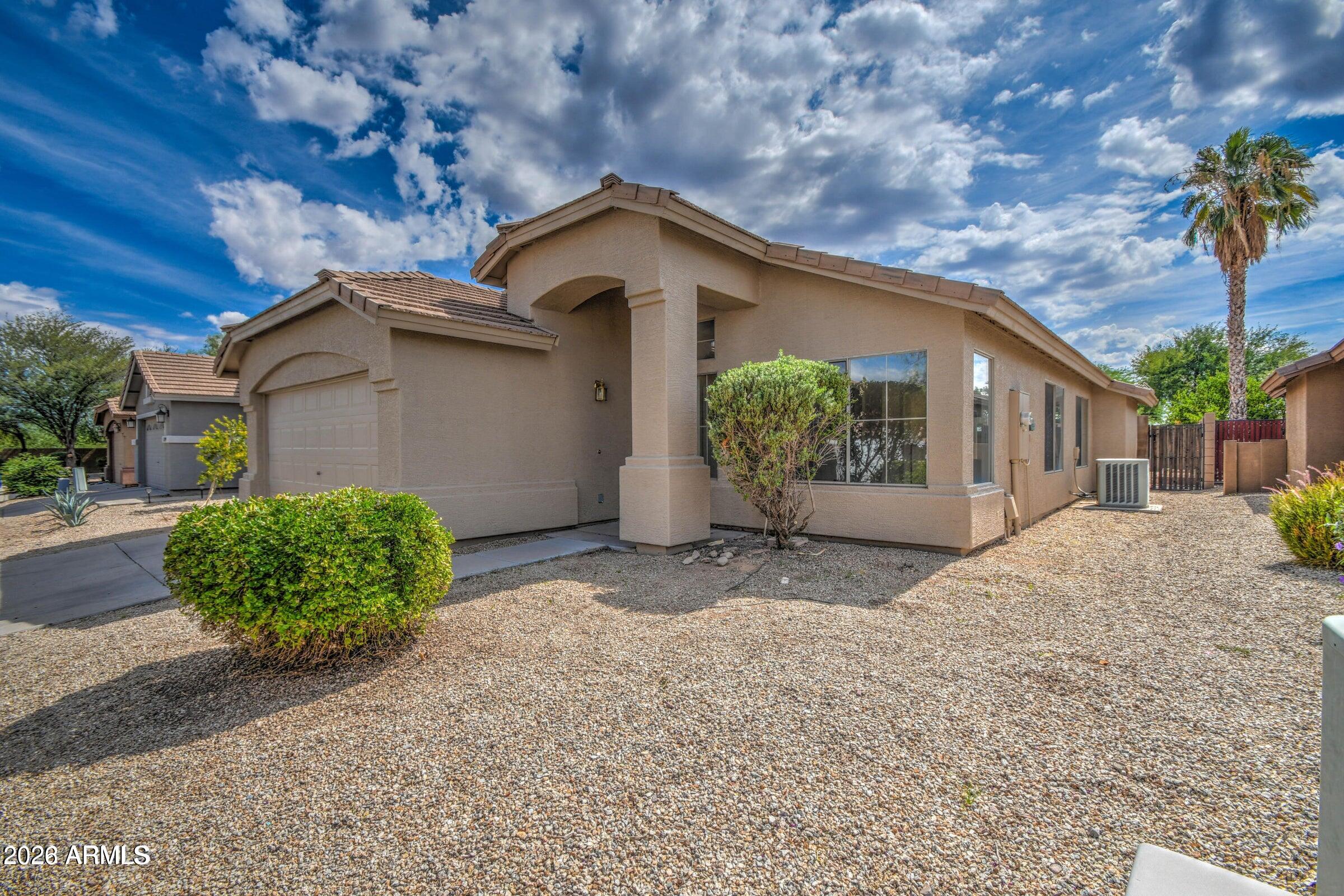 31111 N Claridge Circle