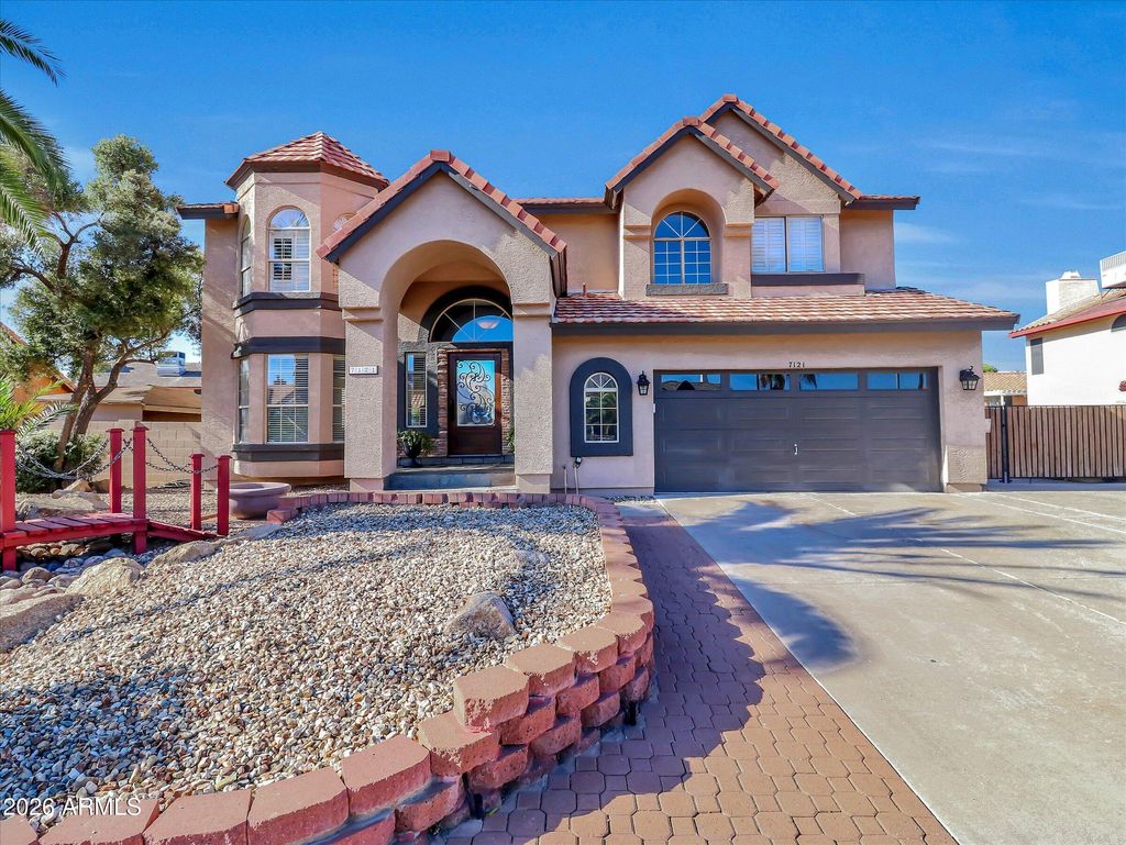 Photo of 7121 W Windrose Drive, Peoria, AZ 85381 (MLS # 7021151)