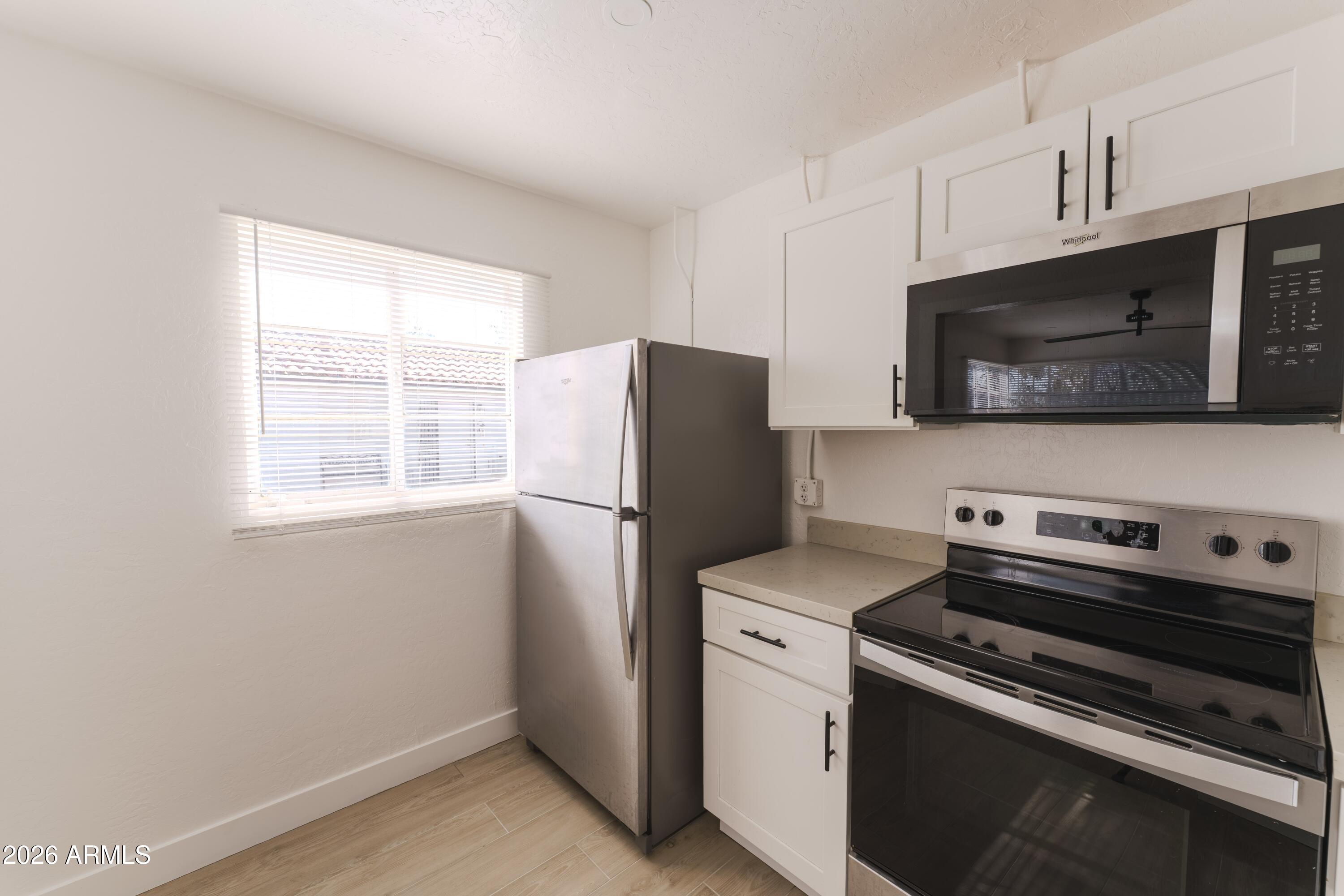 1322 W Roosevelt Street Apt 8
