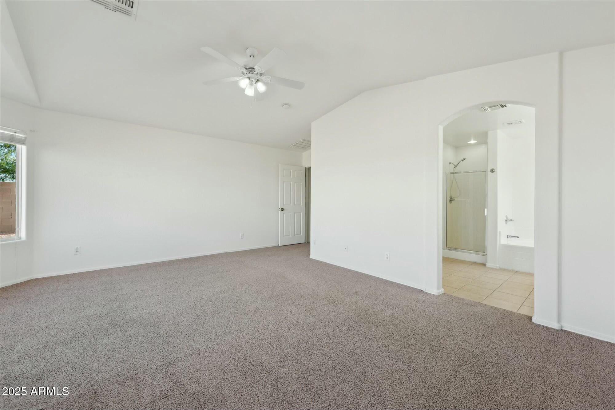 Goodyear, Arizona 85338, United States, 4 Bedrooms Bedrooms, ,2 BathroomsBathrooms,Residential,Pending,113932