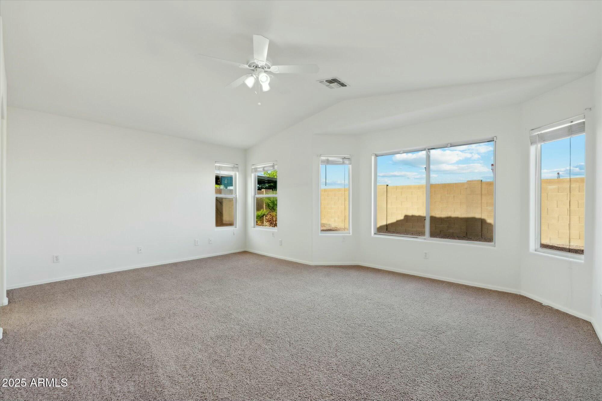 Goodyear, Arizona 85338, United States, 4 Bedrooms Bedrooms, ,2 BathroomsBathrooms,Residential,Pending,113932