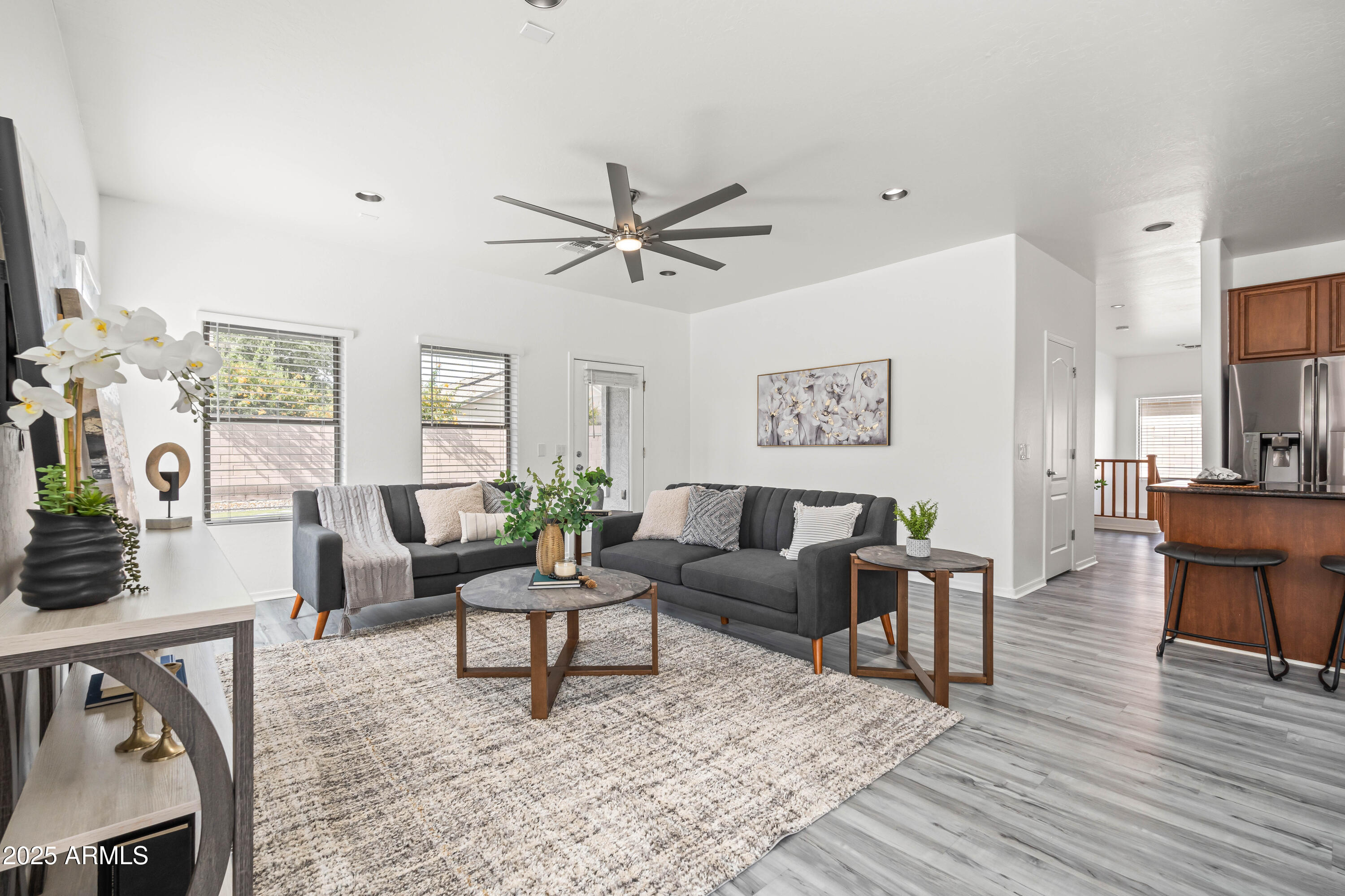 4140 E CLAXTON Avenue