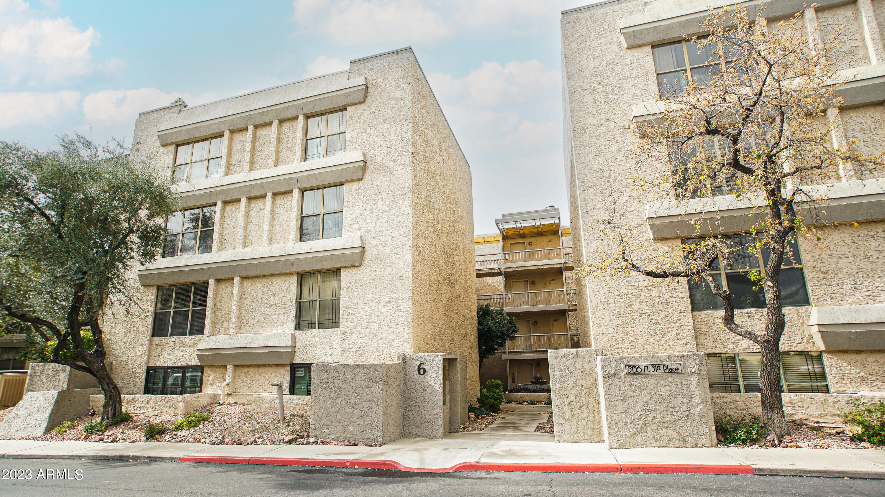 Phoenix, Arizona 85016, United States, 2 Bedrooms Bedrooms, ,2 BathroomsBathrooms,Residential,Active,92181