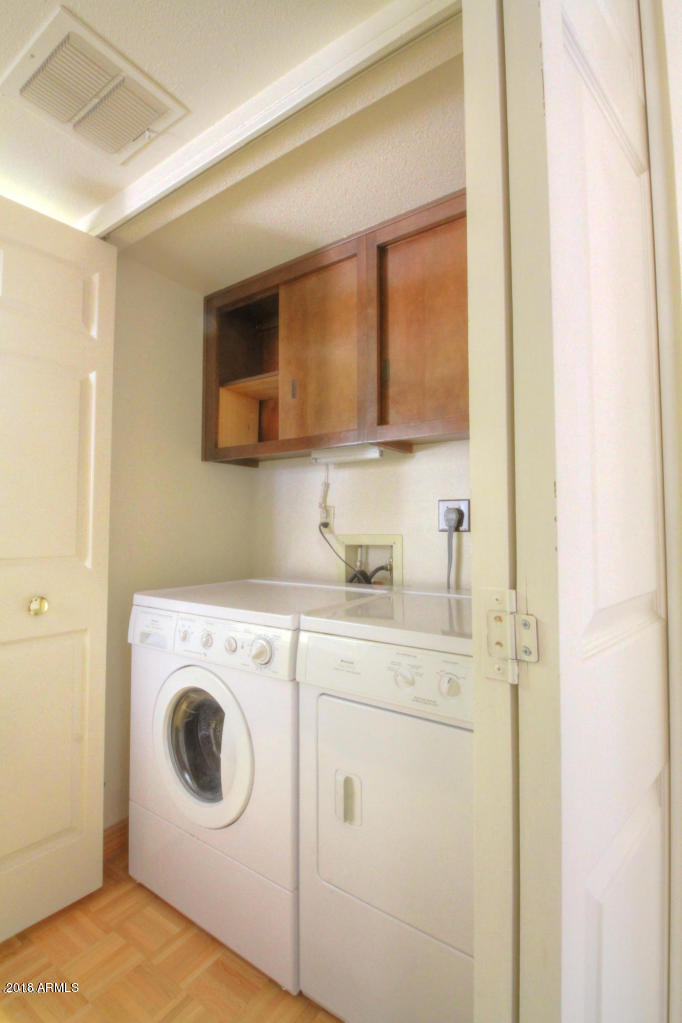 Phoenix, Arizona 85016, United States, 2 Bedrooms Bedrooms, ,2 BathroomsBathrooms,Residential,Active,92181