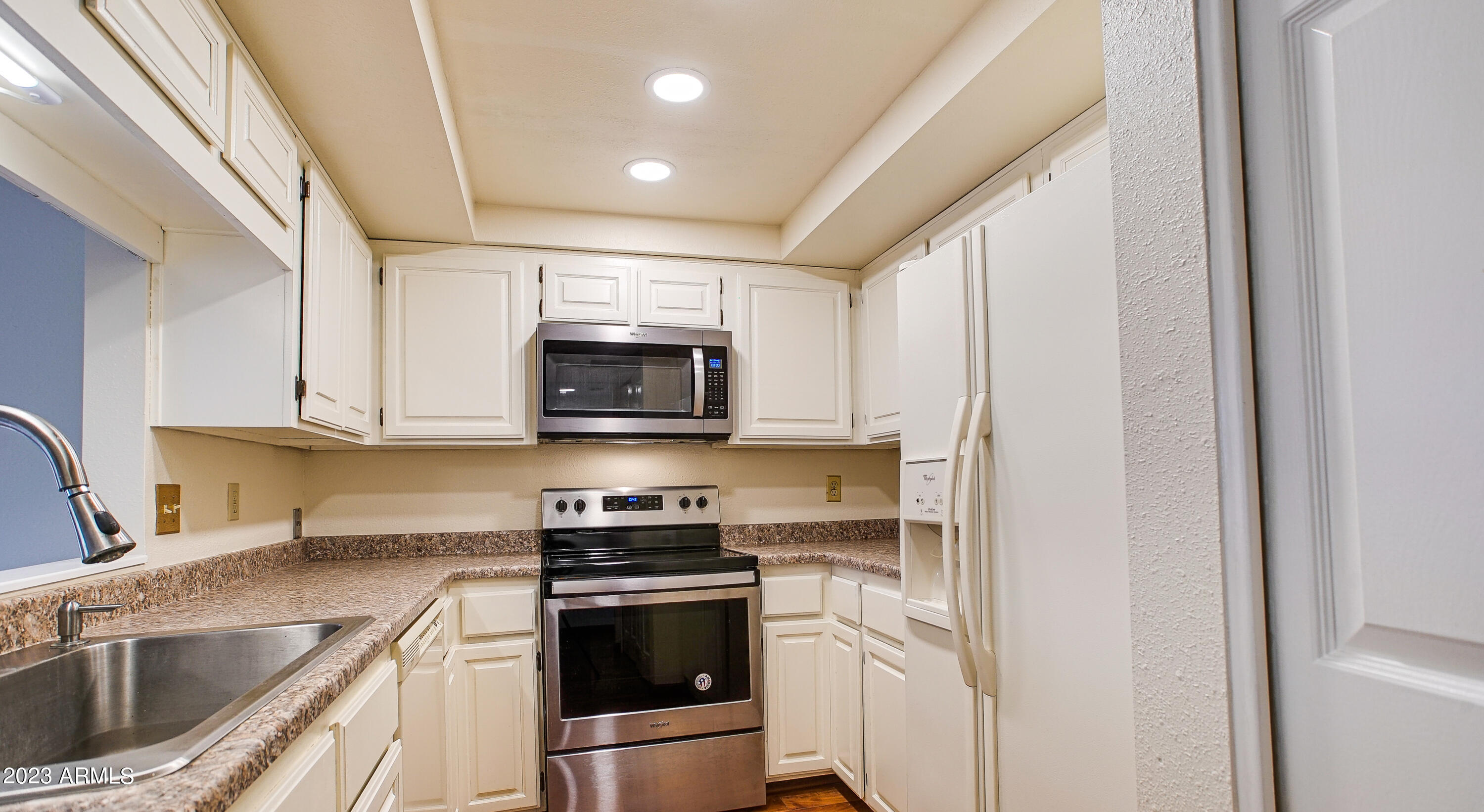 Phoenix, Arizona 85016, United States, 2 Bedrooms Bedrooms, ,2 BathroomsBathrooms,Residential,Active,92181