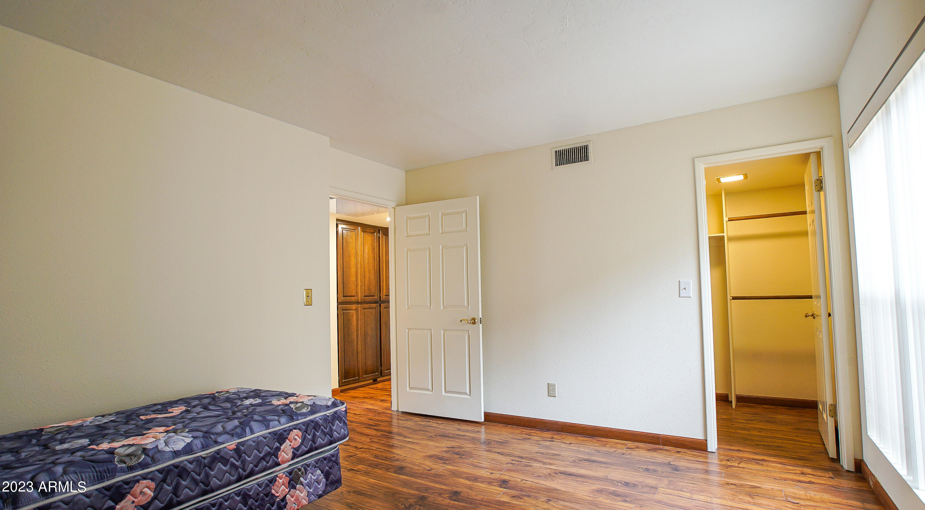 Phoenix, Arizona 85016, United States, 2 Bedrooms Bedrooms, ,2 BathroomsBathrooms,Residential,Active,92181