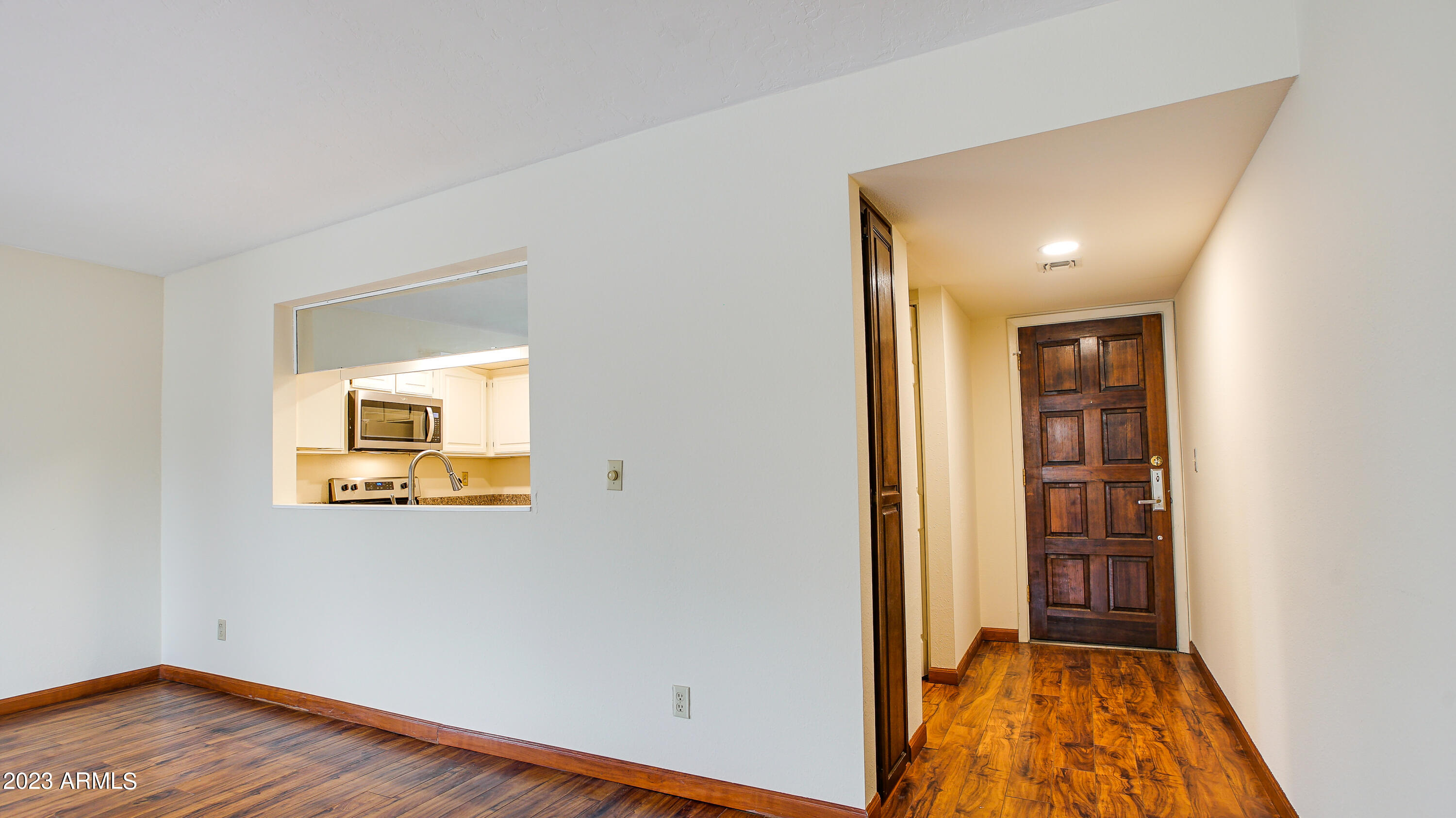 Phoenix, Arizona 85016, United States, 2 Bedrooms Bedrooms, ,2 BathroomsBathrooms,Residential,Active,92181