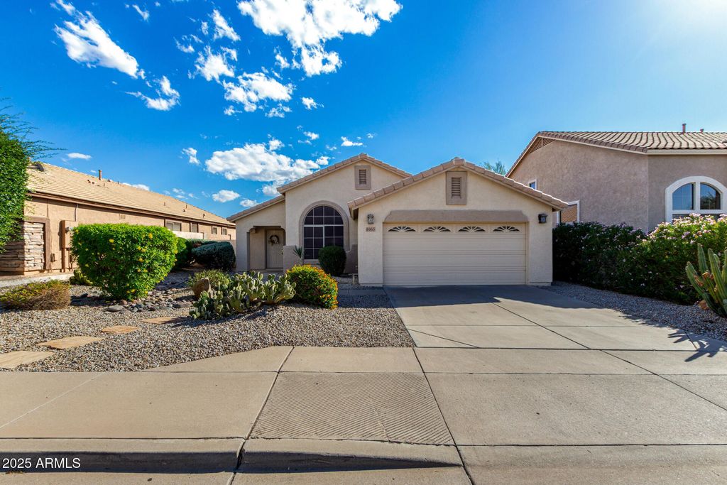 Photo of 8965 E Hillview Street, Mesa, AZ 85207 (MLS # 6929787)