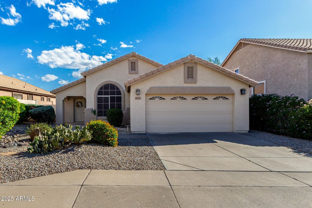 Photo of 8965 E Hillview Street, Mesa, AZ 85207 (MLS # 6929787)