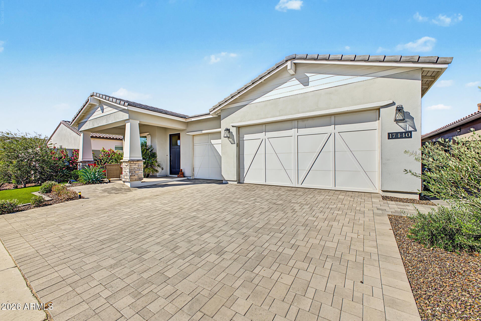 17440 W CARLISLE Drive
