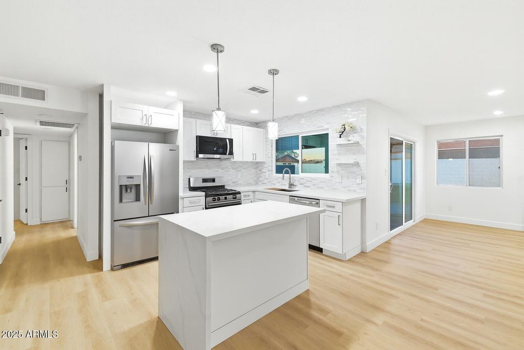 Photo of 4920 W Michigan Avenue, Glendale, AZ 85308 (MLS # 6951974)