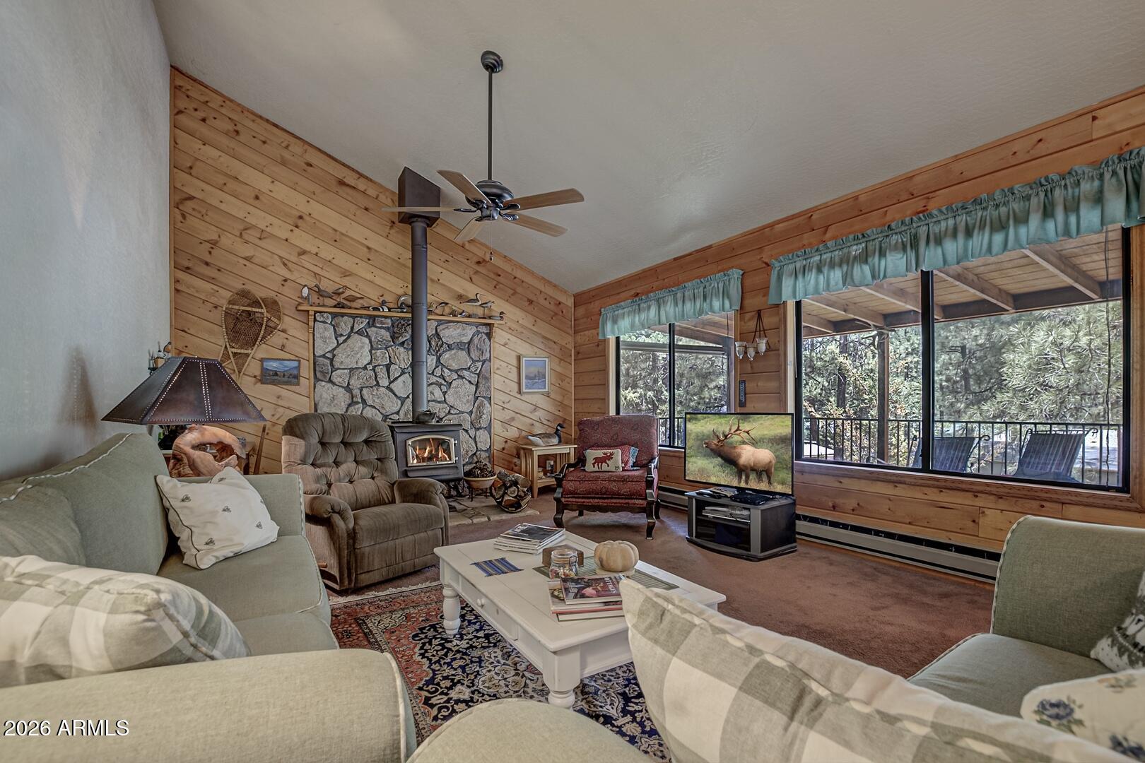 8148 W Bonnie Brae Drive