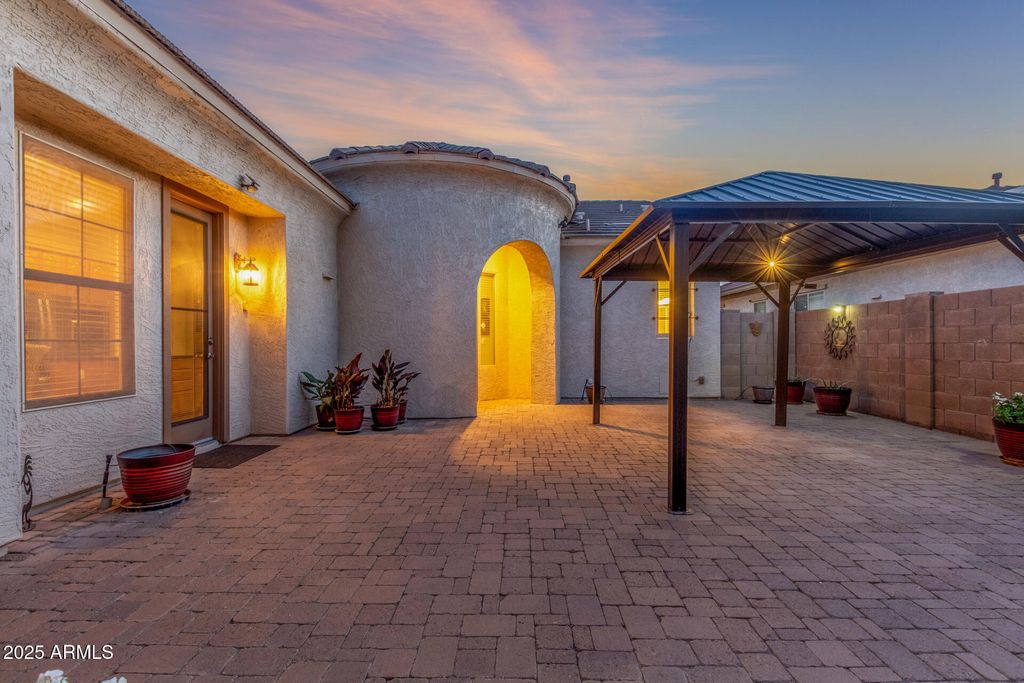 Photo of 17375 W Grant Street, Goodyear, AZ 85338 (MLS # 6957729)