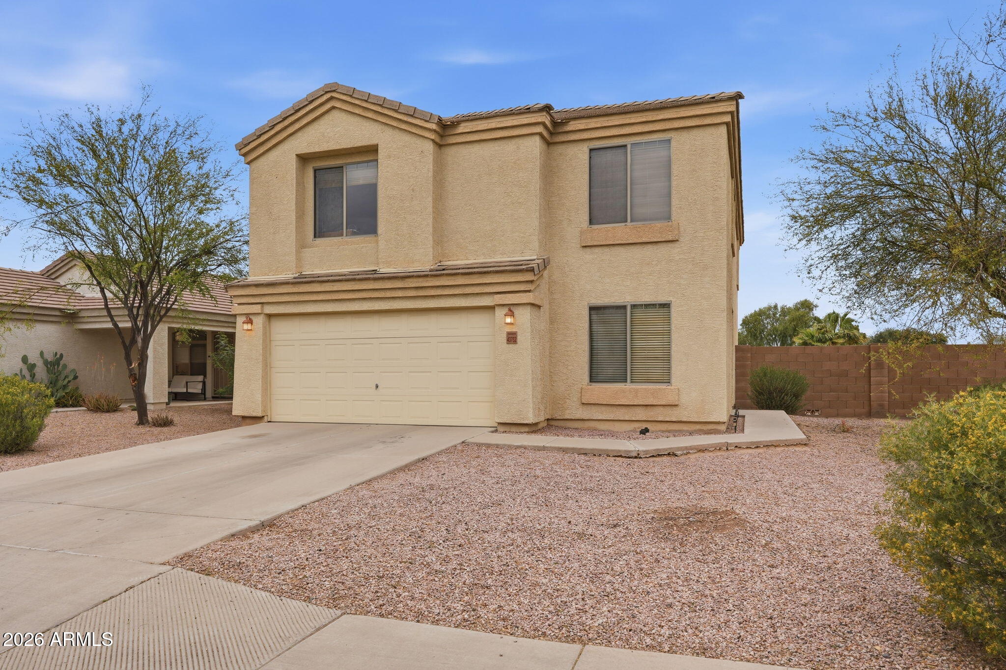 43752 W ARIZONA Avenue