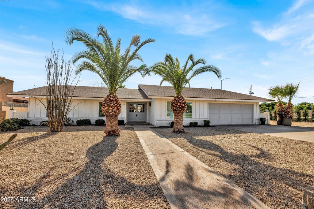 Photo of 2011 E Gary Circle, Mesa, AZ 85213 (MLS # 6970831)