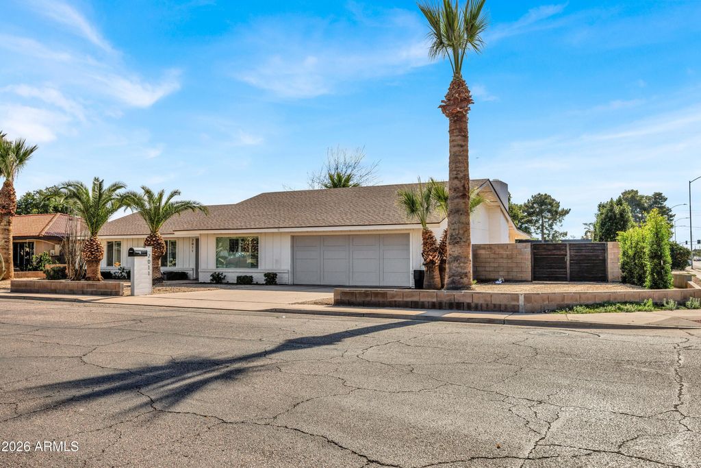 Photo of 2011 E Gary Circle, Mesa, AZ 85213 (MLS # 6970831)