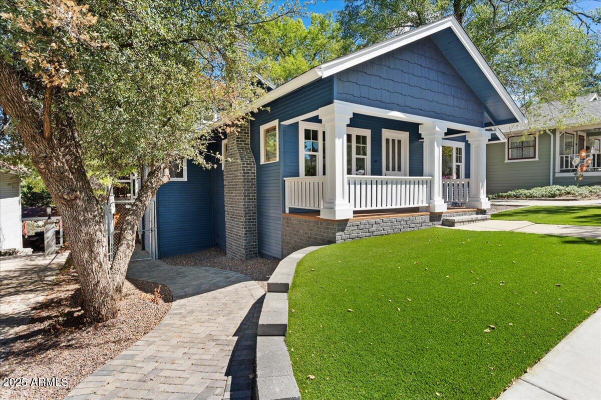 337 S MOUNT VERNON Avenue