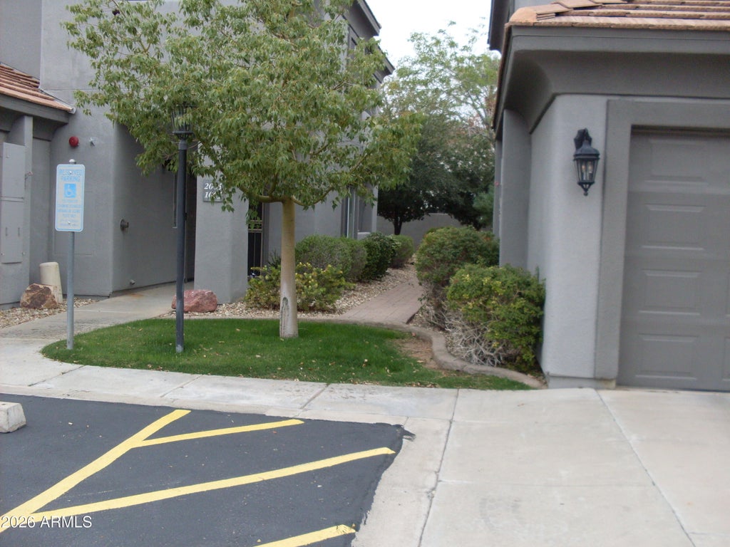 Photo of 7401 W Arrowhead Clubhouse Drive #1001, Glendale, AZ 85308 (MLS # 7089320)