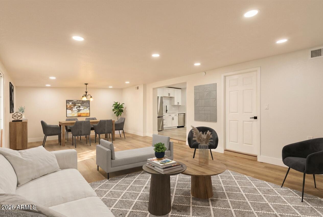 3314 W CORRINE Drive