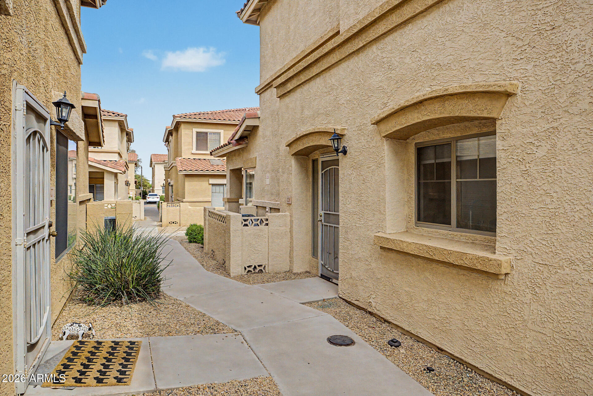 525 N MILLER Road 128