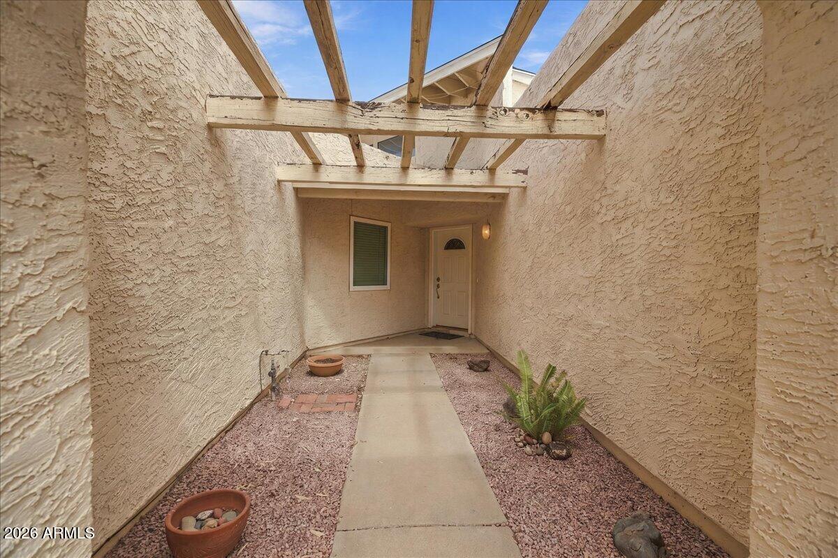 7764 E ROSE Lane