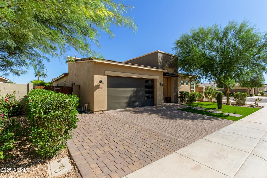 Photo of 1140 E Cherrywood Place, Chandler, AZ 85249 (MLS # 6922621)