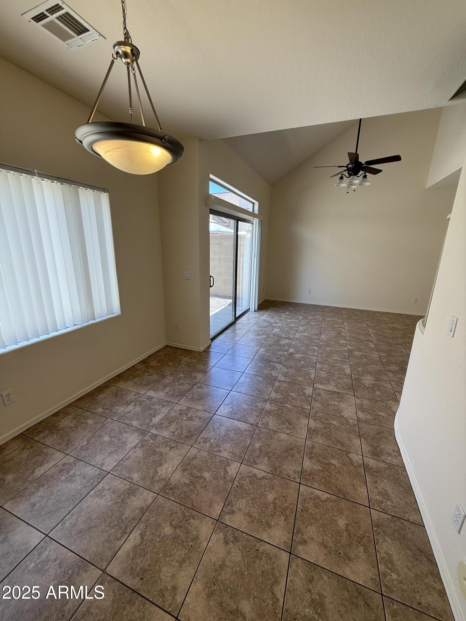 1015 S VAL VISTA Drive 52