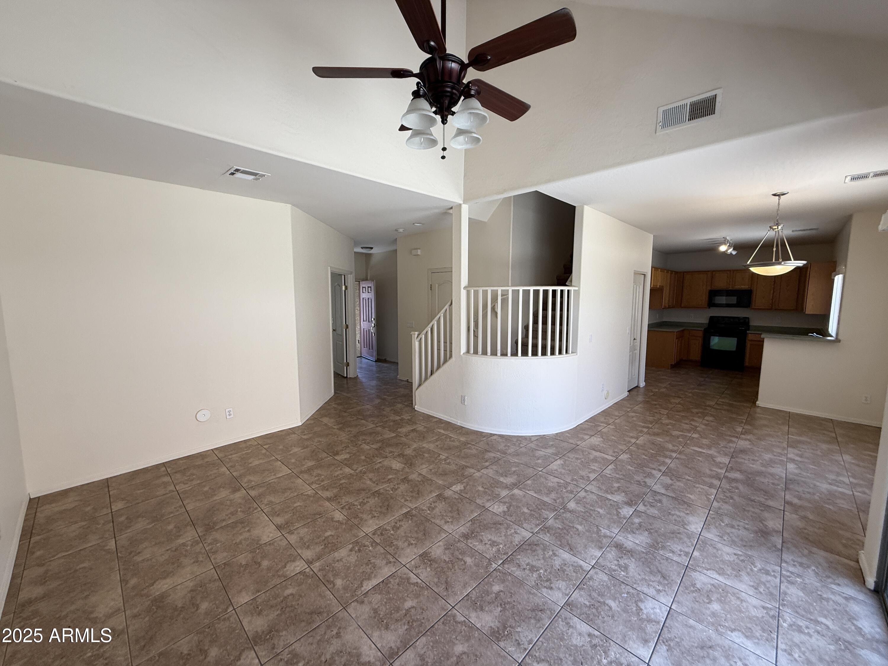 1015 S VAL VISTA Drive 52