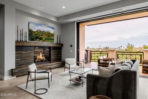 2 BILTMORE Estate 207 Phoenix AZ 85016