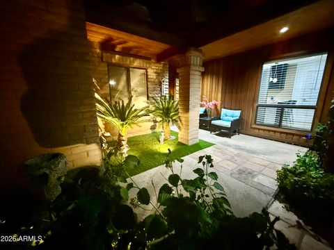 22 W ROYAL PALM Road Phoenix AZ 85021