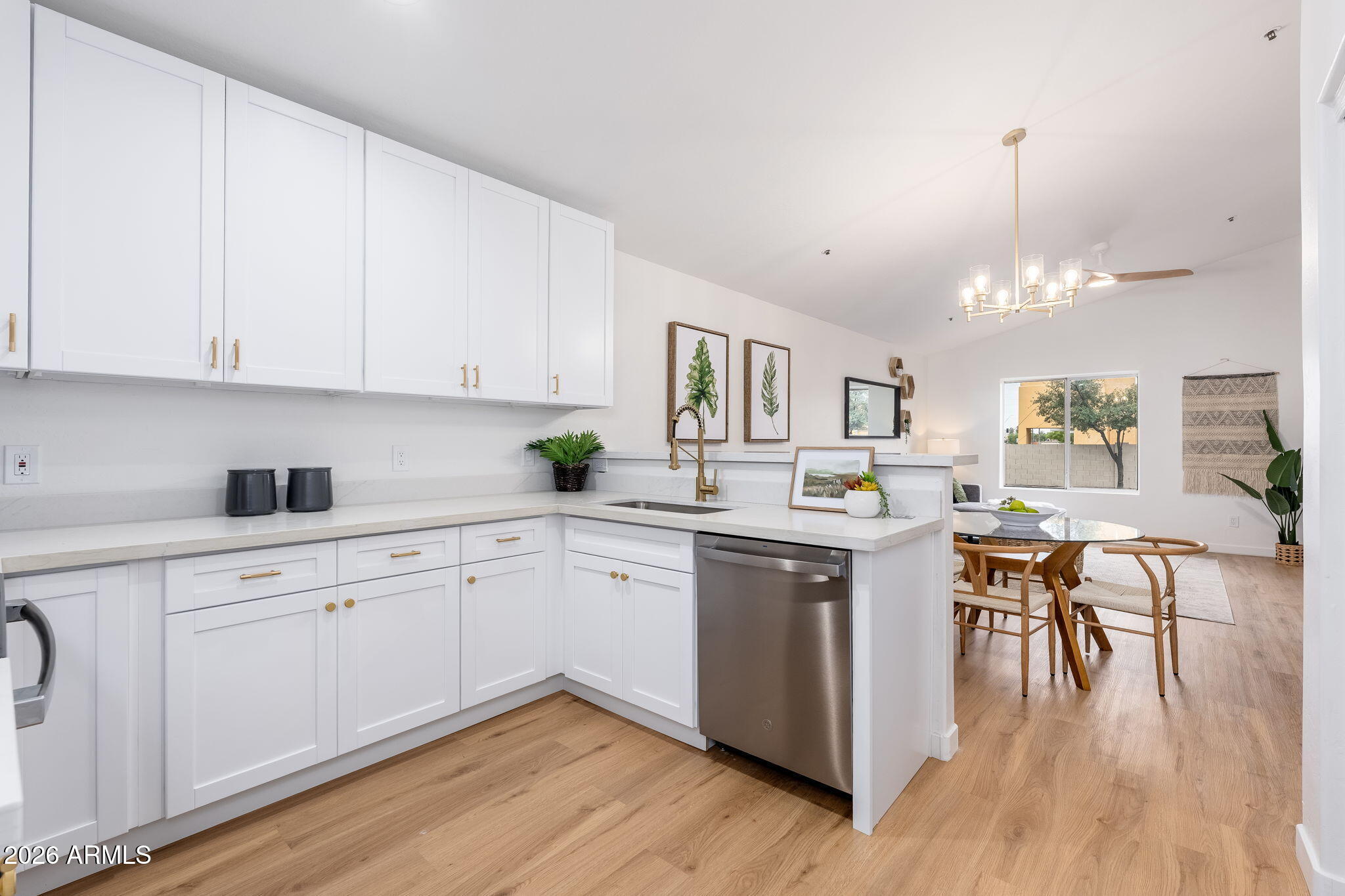 510 N ALMA SCHOOL Road 311