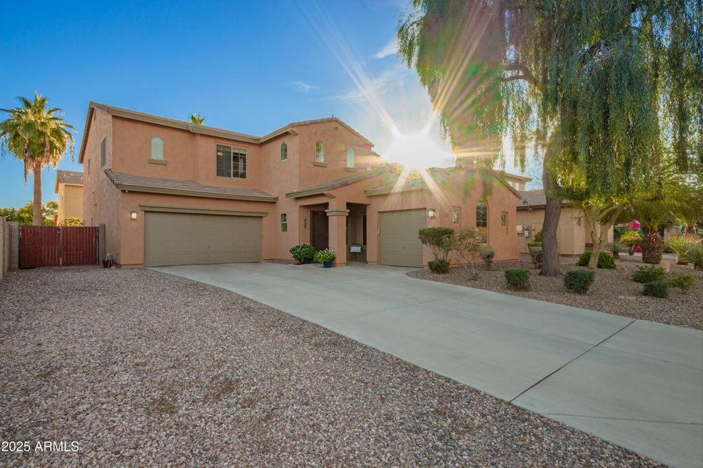 Photo of 1481 E Laurel Drive, Casa Grande, AZ 85122 (MLS # 6960576)