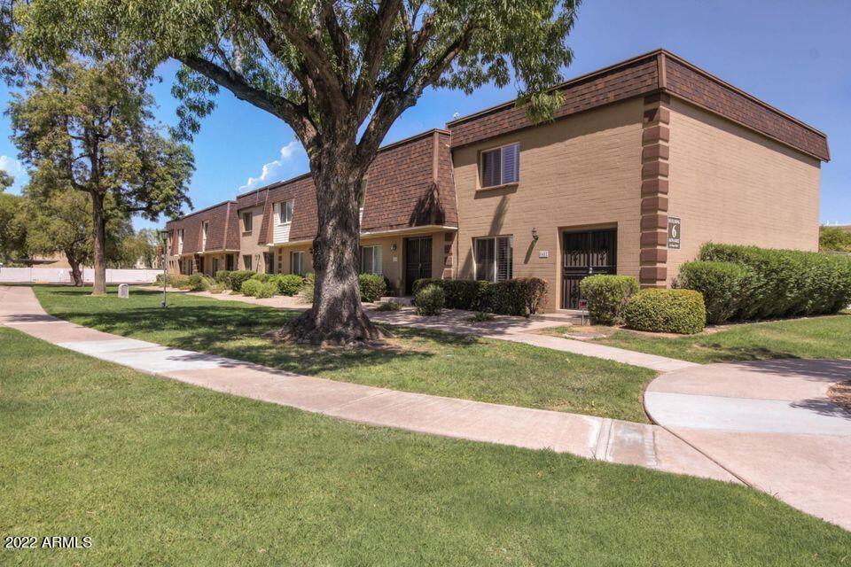 8482 E CHAPARRAL Road