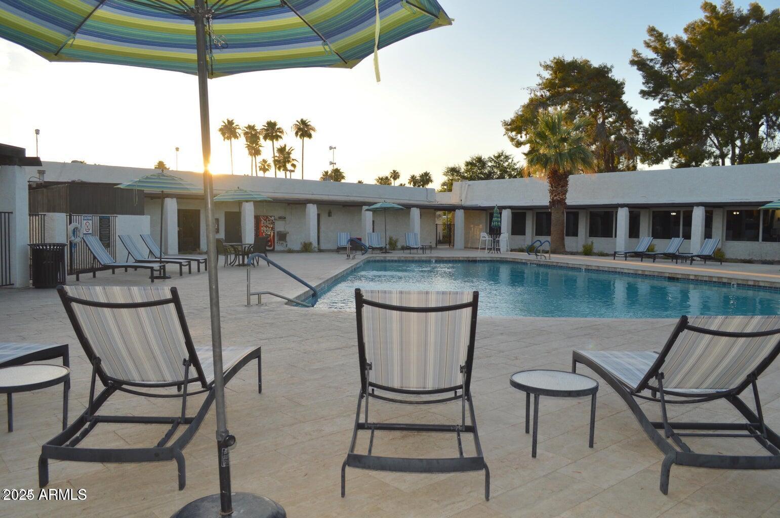 2609 W SOUTHERN Avenue 400