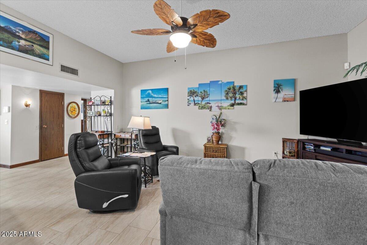 11113 W GRANADA Drive