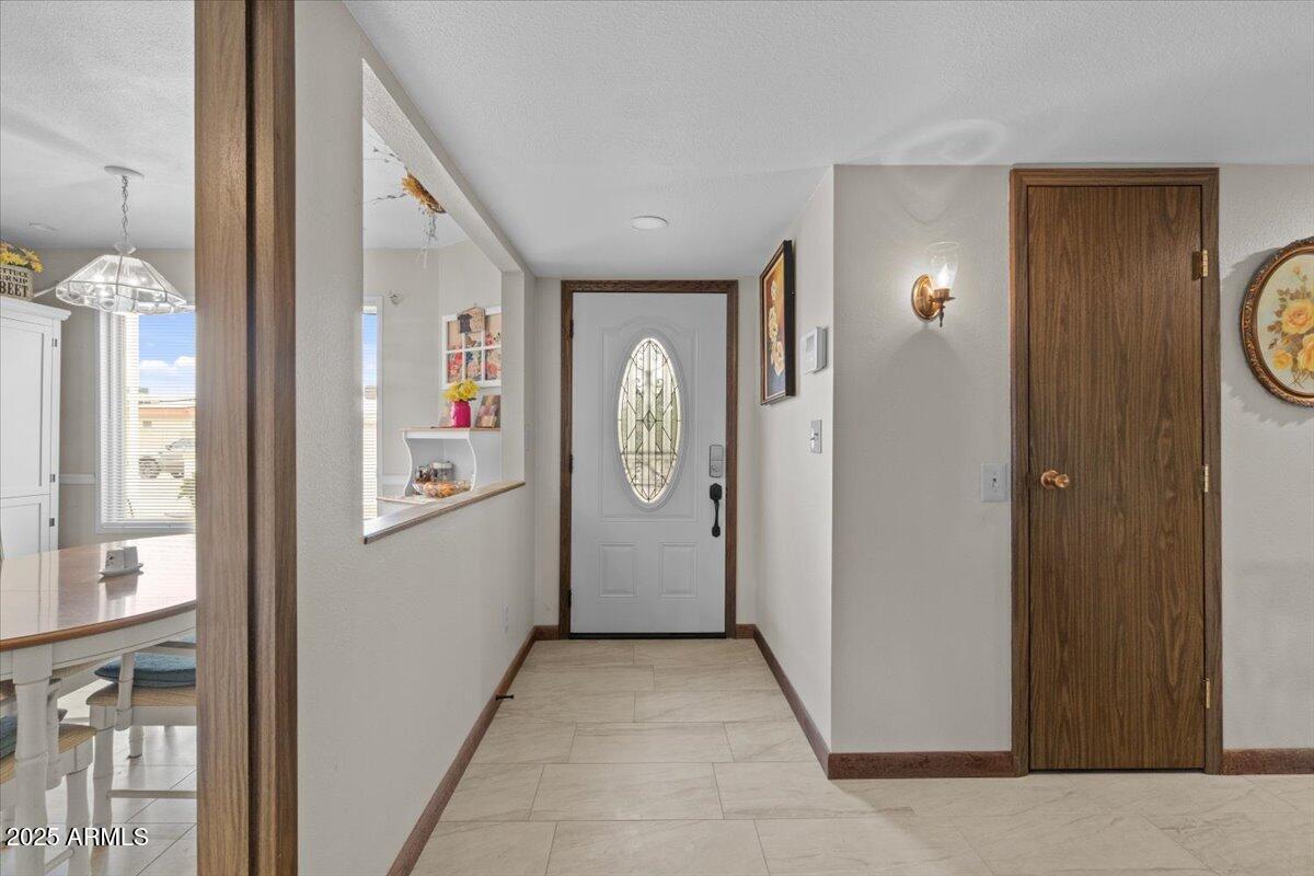 11113 W GRANADA Drive