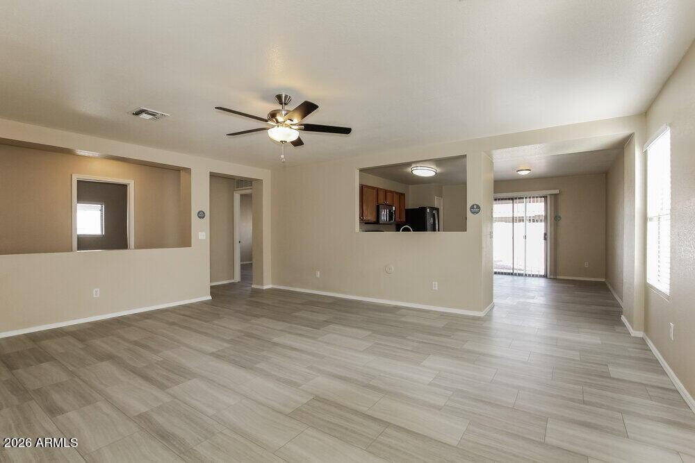 3042 W Casino Avenue