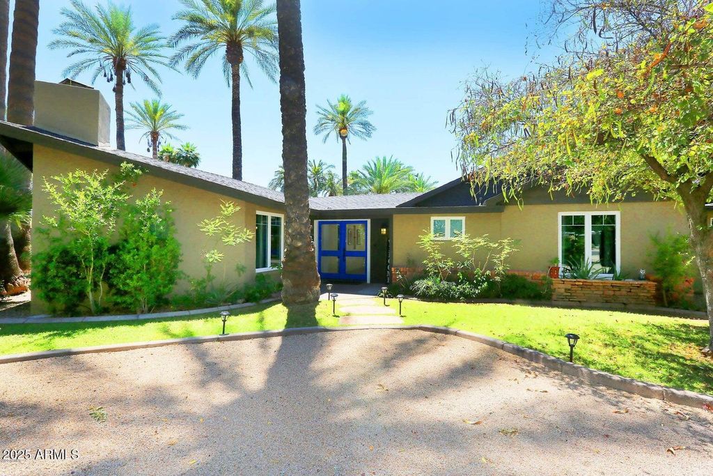 Photo of 2110 S Mill Avenue, Tempe, AZ 85282 (MLS # 6913693)