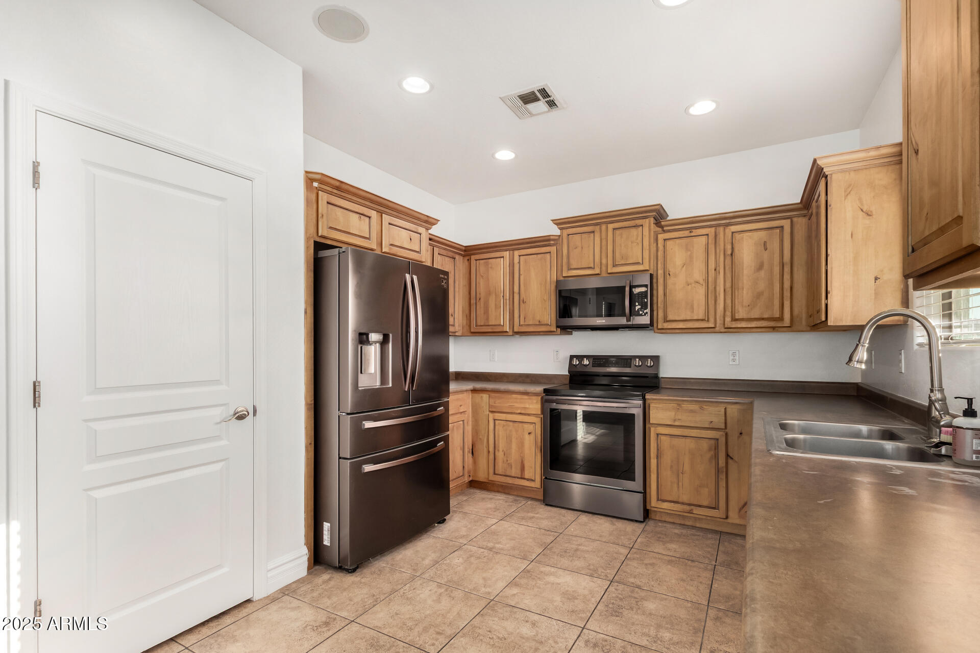 22198 W TWILIGHT Trail