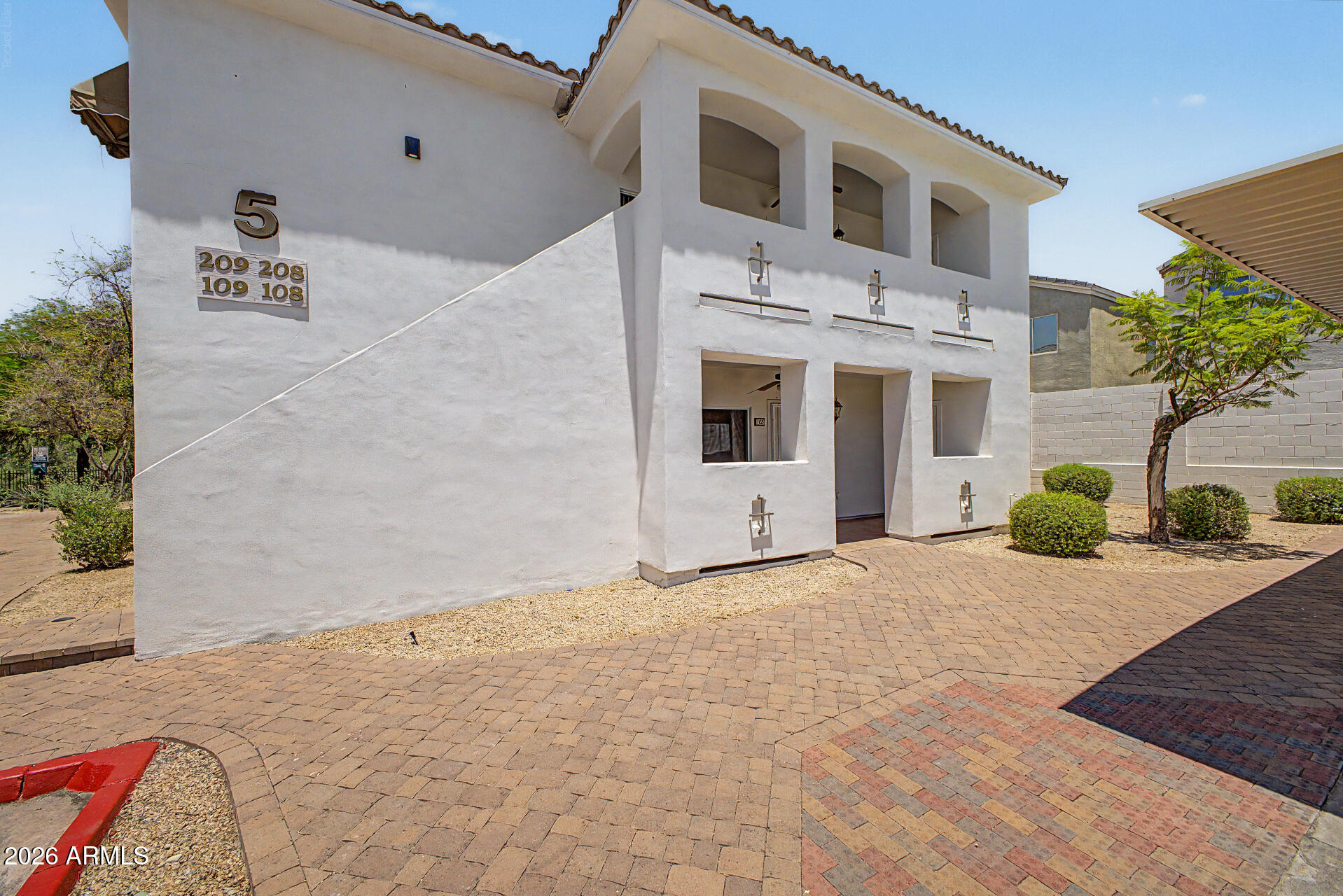 2950 W LOUISE Drive 108